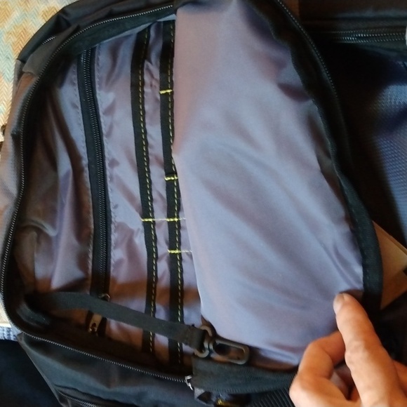 NWT Dell Tek Backpack 15.6" /40 cm Black Many Pockets & Padded Laptop Pocket - Picture 10 of 15
